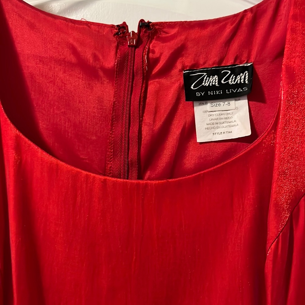 Red formal dress with full skirt & tool underneath, size 7-8. Zum Zum.